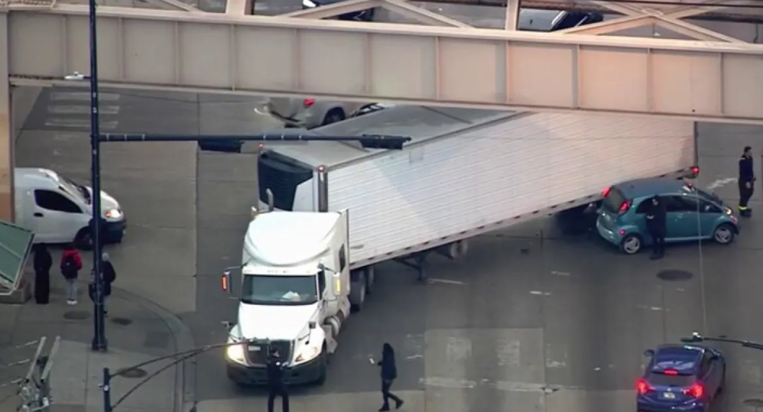 Truck accident that shut down Cicero Avenue. This image is courtesy of NBC 5 Chicago.