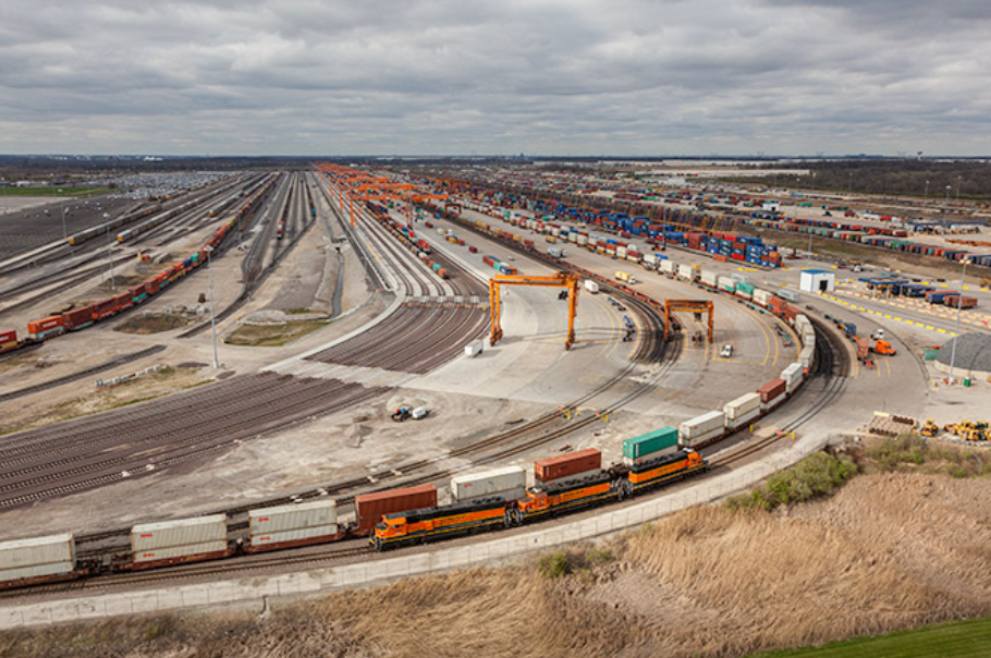 BNSF Intermodal Yard. Image courtesy of BNSF Railway.