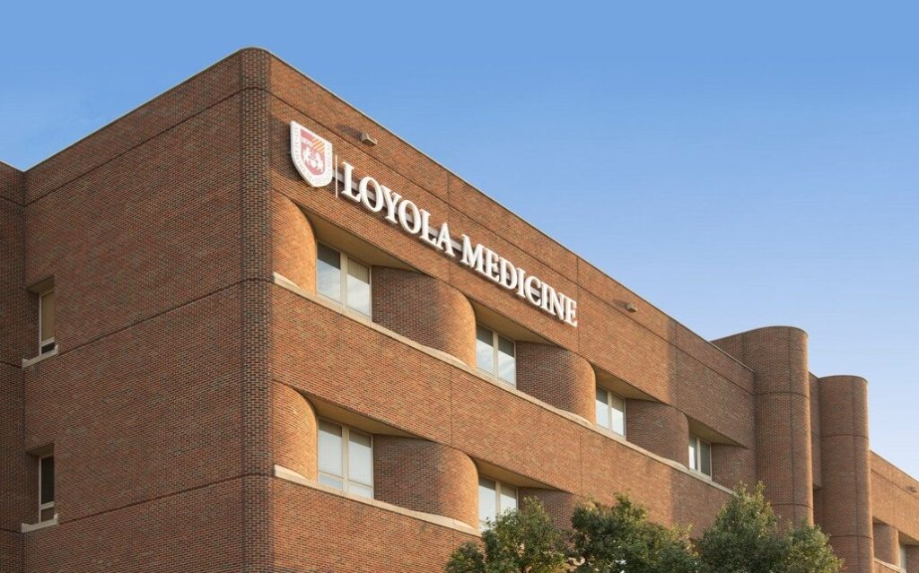 Loyola University Medical Center ubicado en Cicero, IL, principal para tratar emergencias.